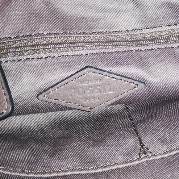 Fossil leather crossbody purse - Picture 9 of 11
